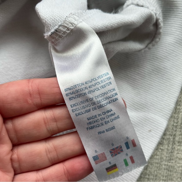 Light weight pull over Champion hoodie - Picture 3 of 6